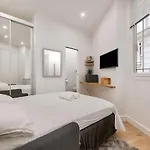 Urban Flat 165 - Lovely Studio Near Champs Elysees Paris